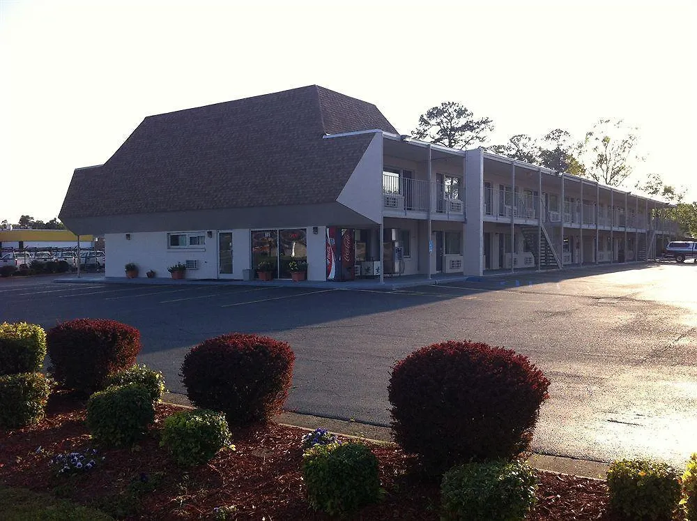 Host Inn Newport News